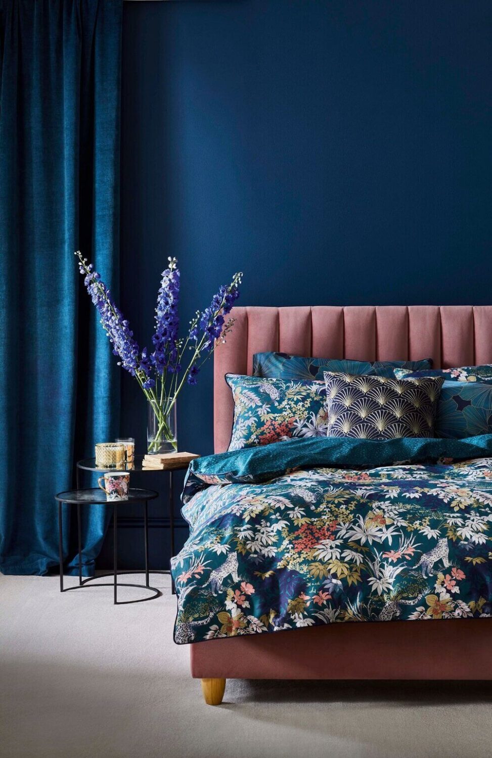 pink-bed-blue-walls-nordroom