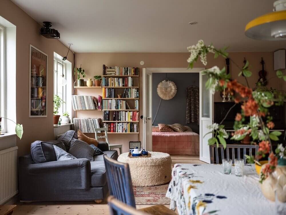 pink and blue living room