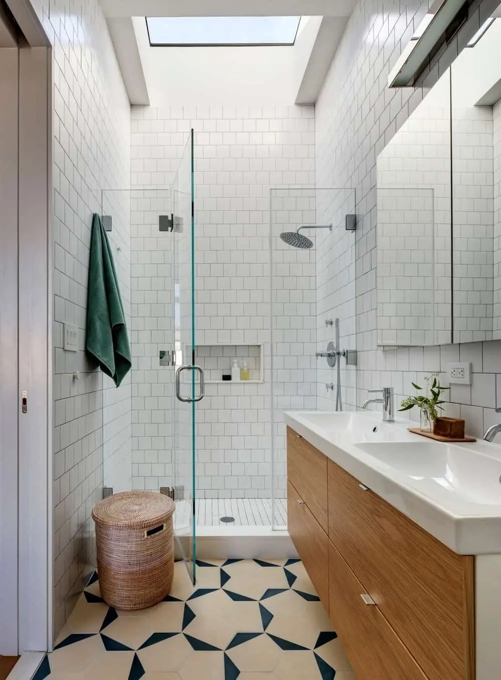 small-bathroom-skylight-subway-tiles-how-to-make-a-small-bahroom-look-bigger-nordroom