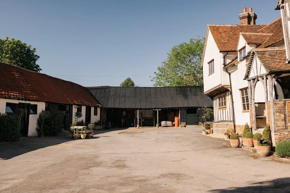 english-farmhouse-brimming-with-history-nordroom