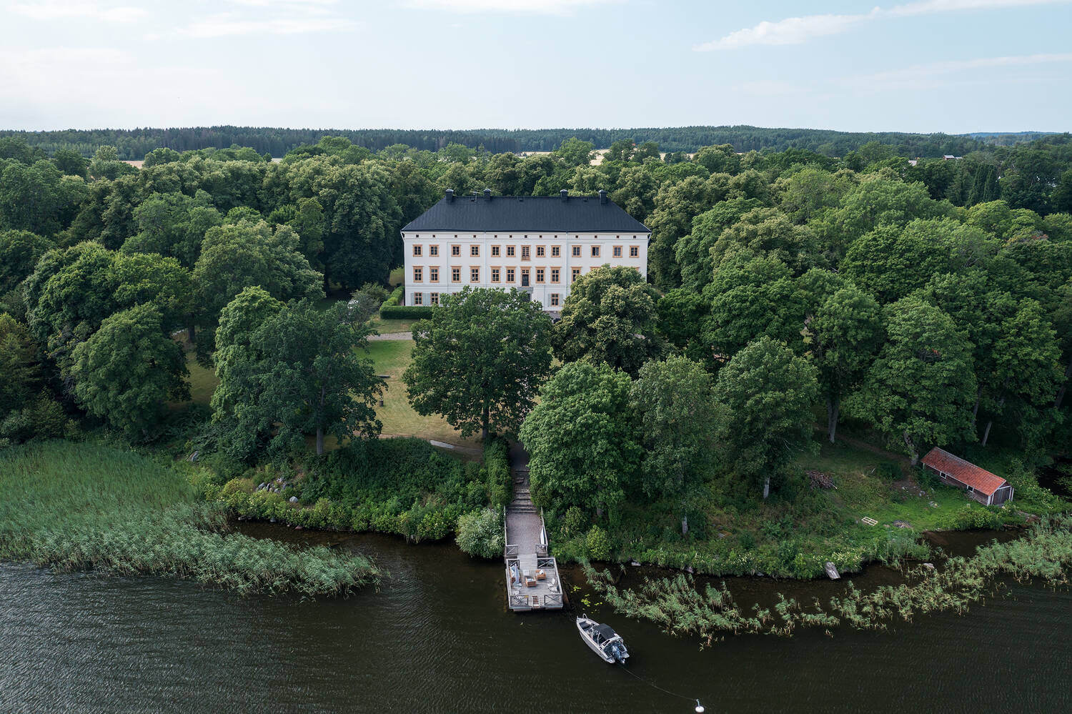 castle-conversion-in-sweden-nordroom