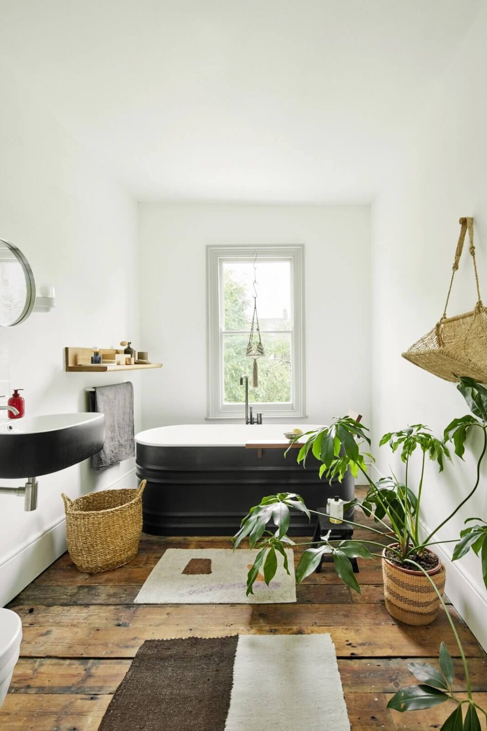 bathroom-wooden-floor-freestanding-bath-victorian-house-london-nordroom