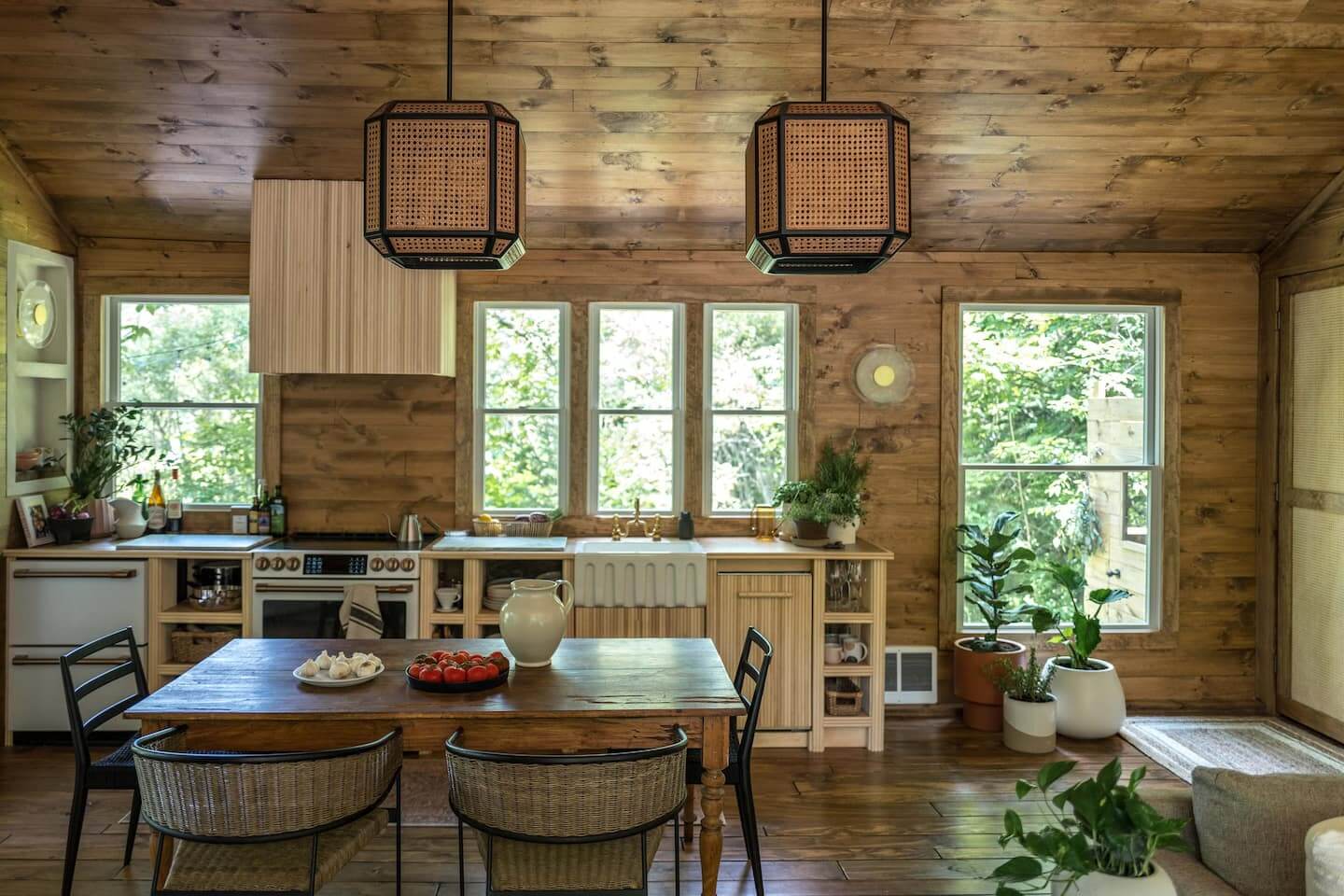 kitchen-hunter-houses-cabin-airbnb-nordroom
