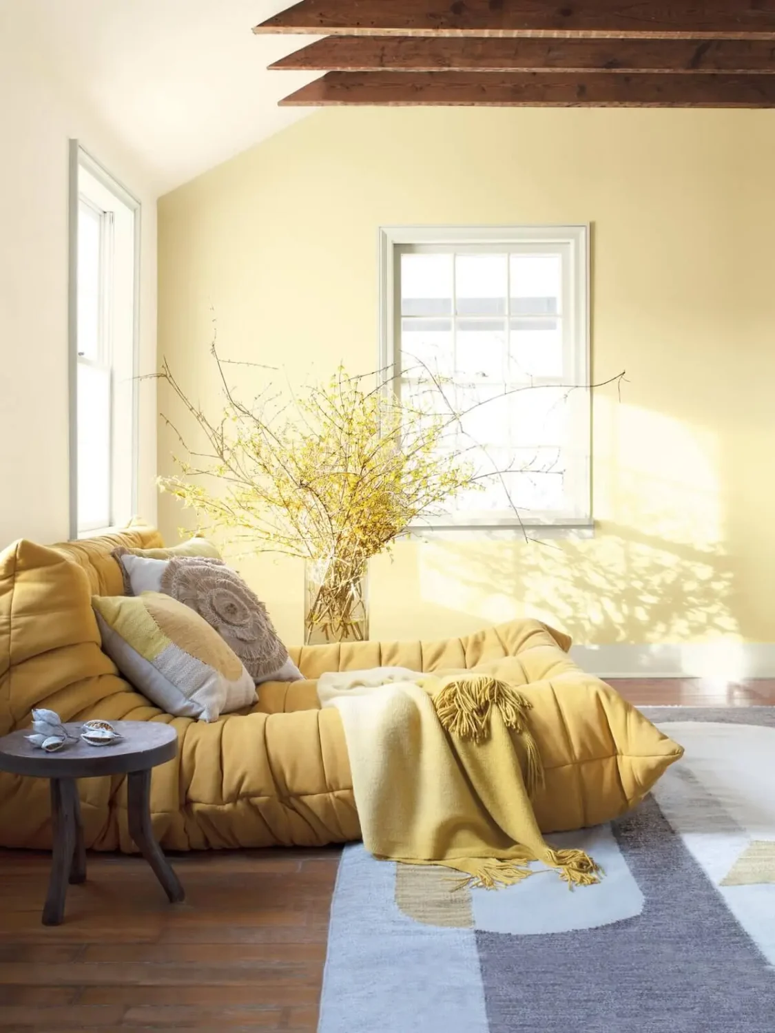 pale-moon-benjamin-moore-color-trends-2022-nordroom