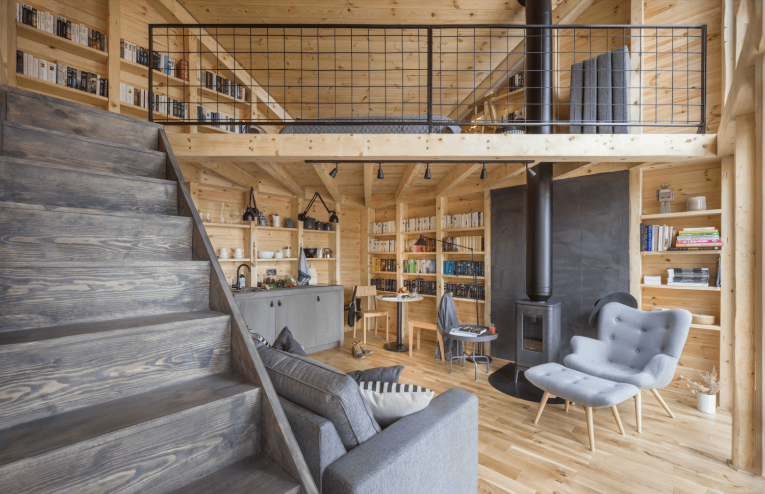 cabin-bookshelves-nordroom