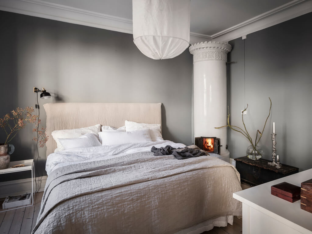 gray-scandinavian-bedroom-fireplace-nordroom