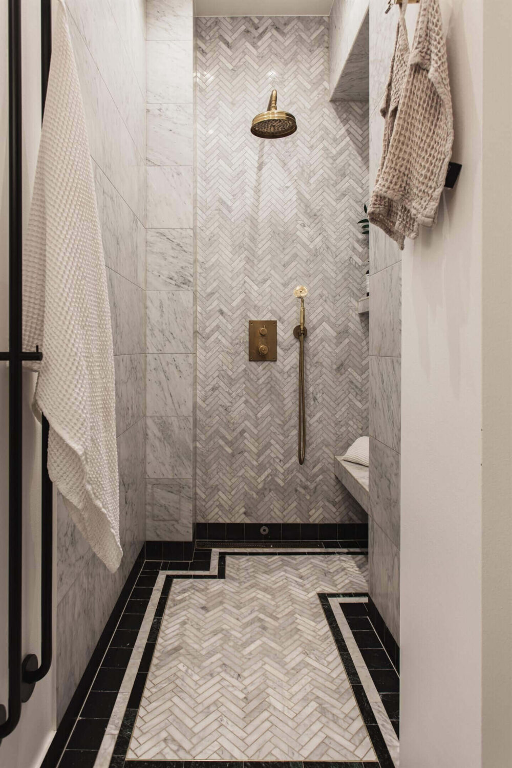 Big Tile or Little Tile? How to Design for Small Bathrooms and