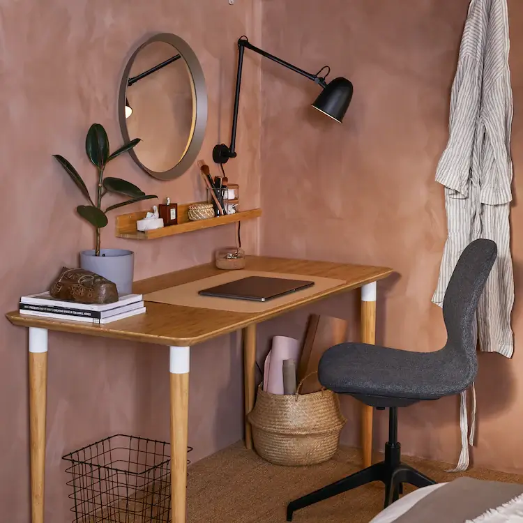 bamboo-desk-pink-ikea-bedroom-nordroom