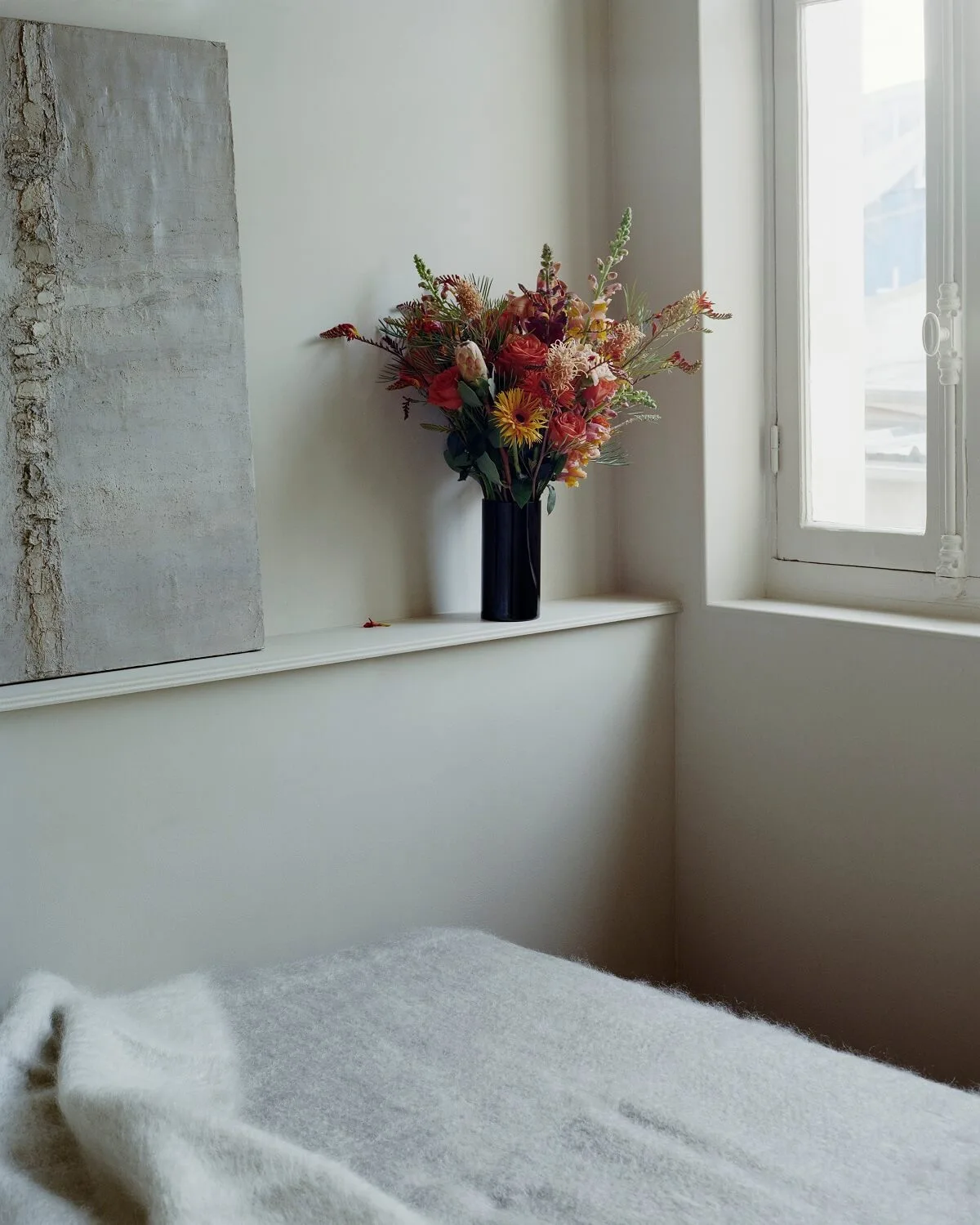 bedroom-ledge-pied-a-terre-paris-corpus-studio-nordroom