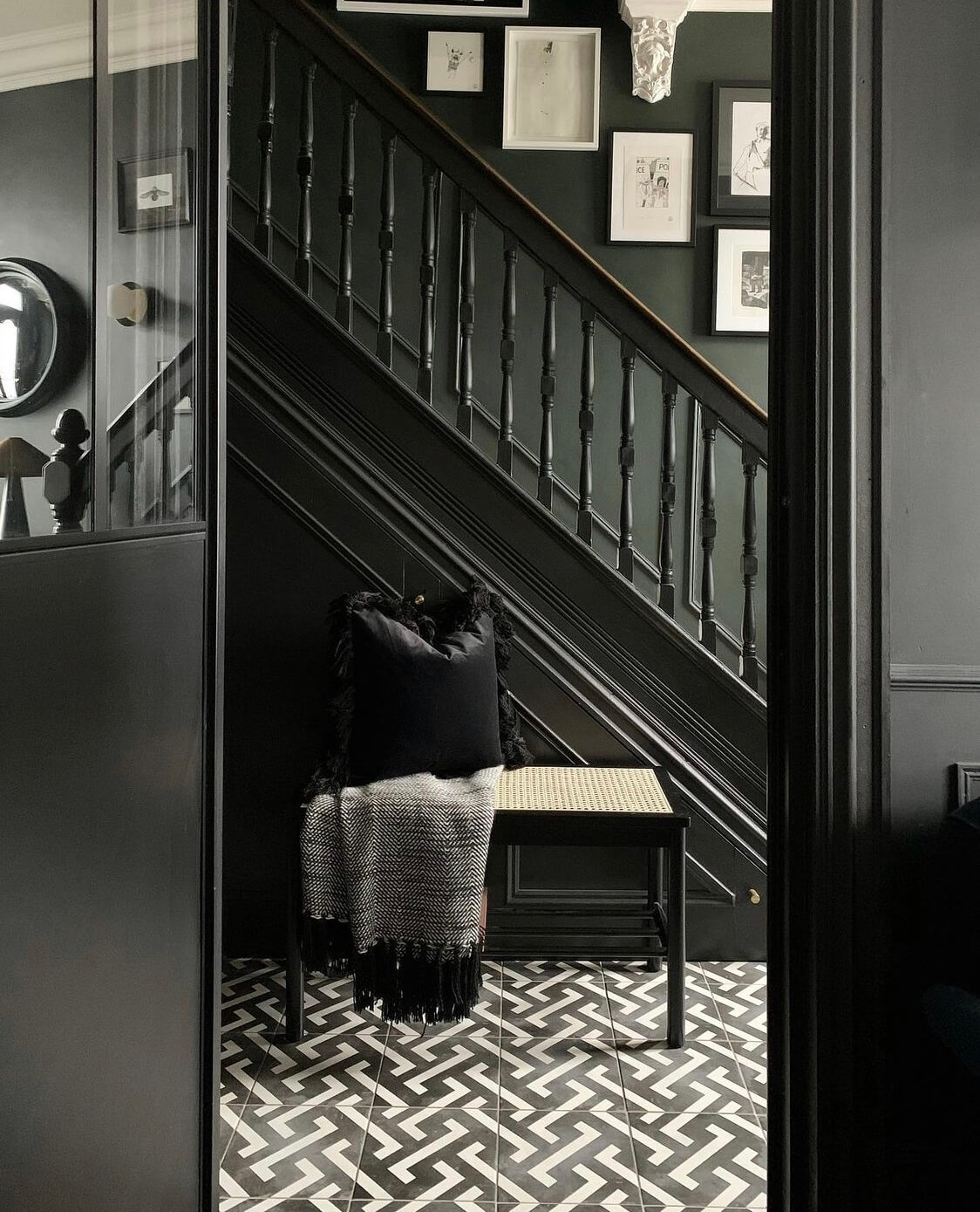 black-hallway-edwardian-home-london-nordroom
