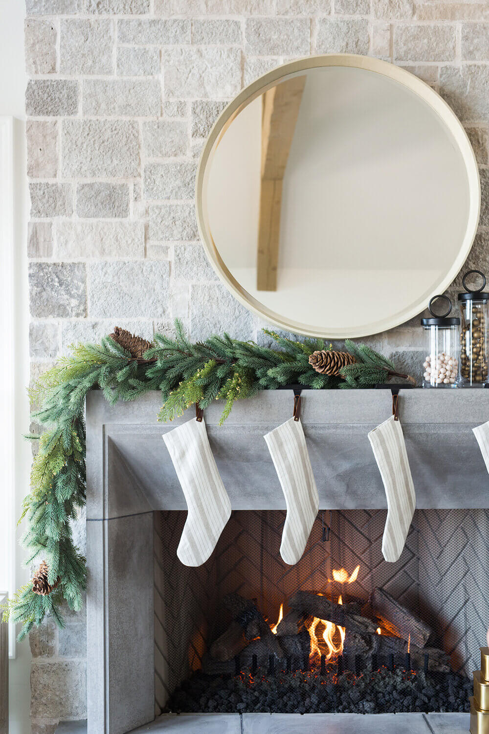 christmas-stockings-round-mirror-garland-nordroom