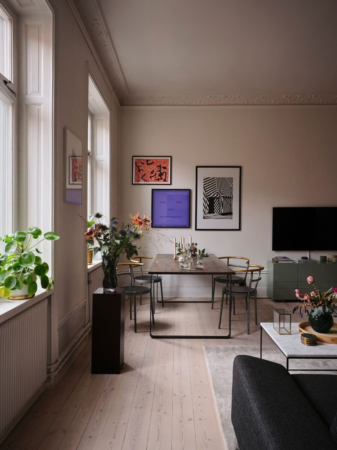 dining-table-scandinavian-living-room-nordroom