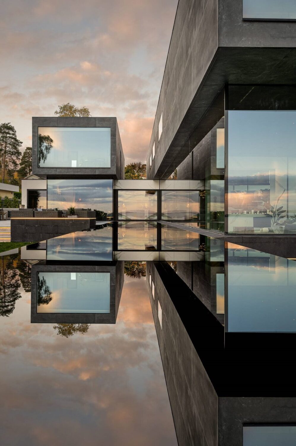 exterior-pool-modern-architectural-villa-stockholm-sweden-nordroom