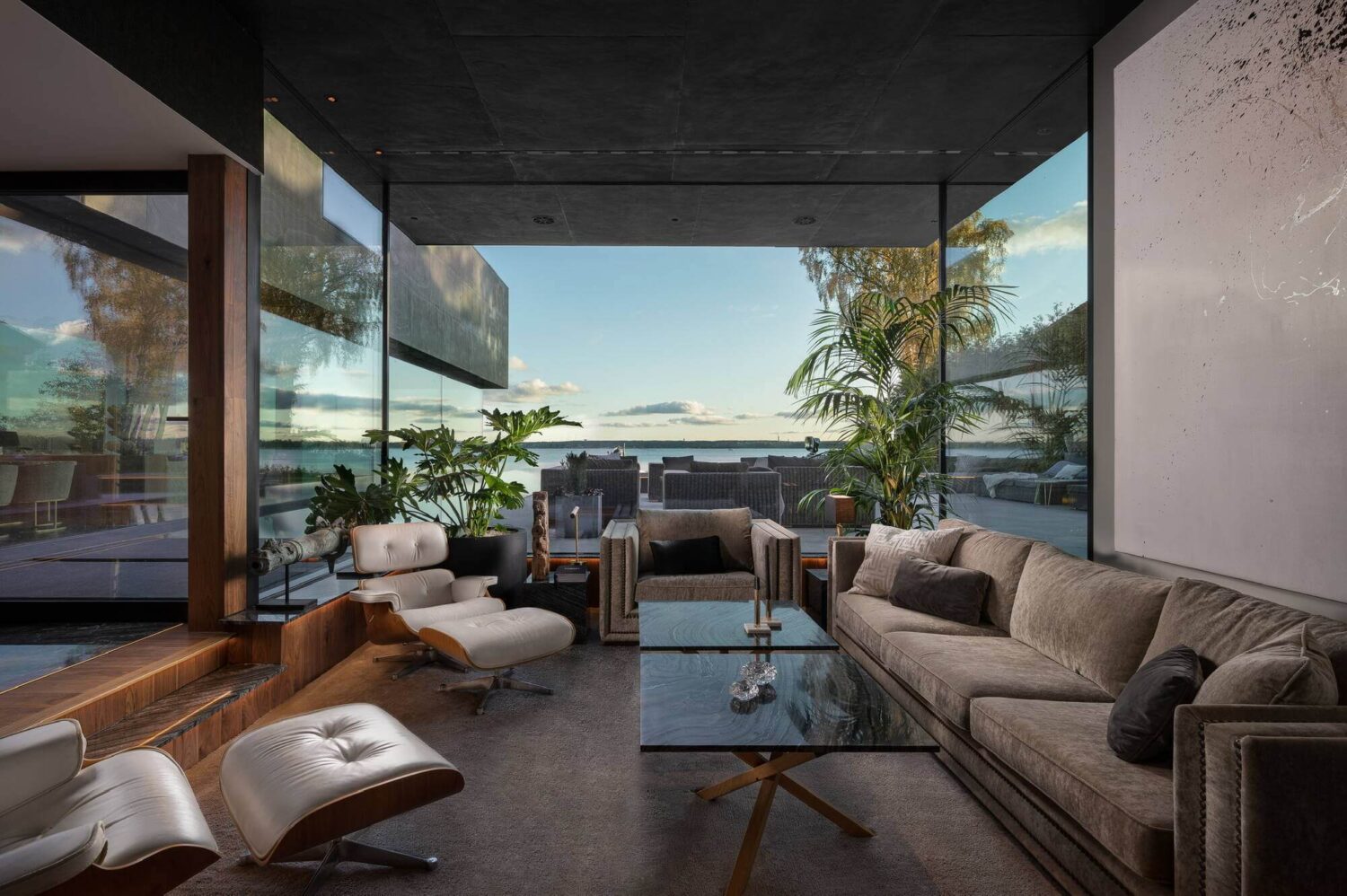 glass-living-room-modern-architectural-villa-stockholm-sweden-nordroom