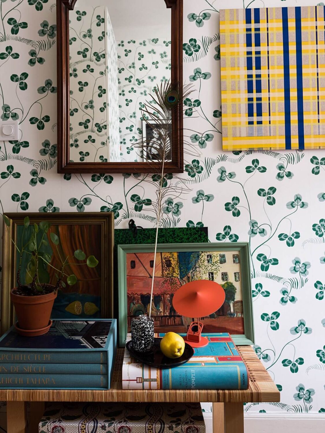 green-wallpaper-bedroom-detail-nordroom