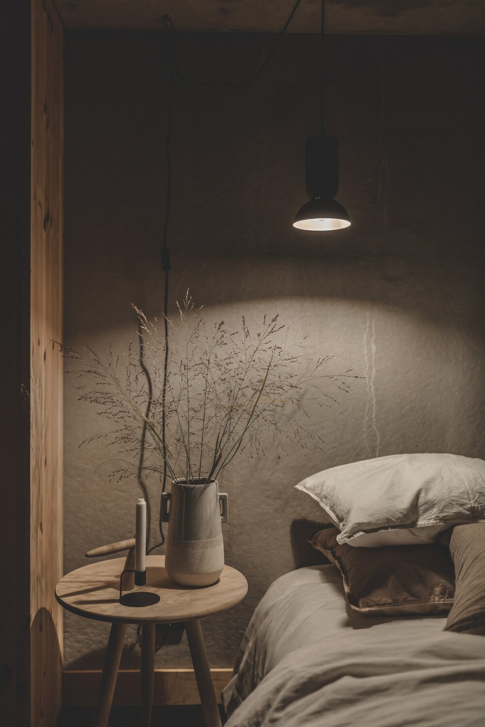 loft-bedroom-detail-scandinavian-home-nordroom