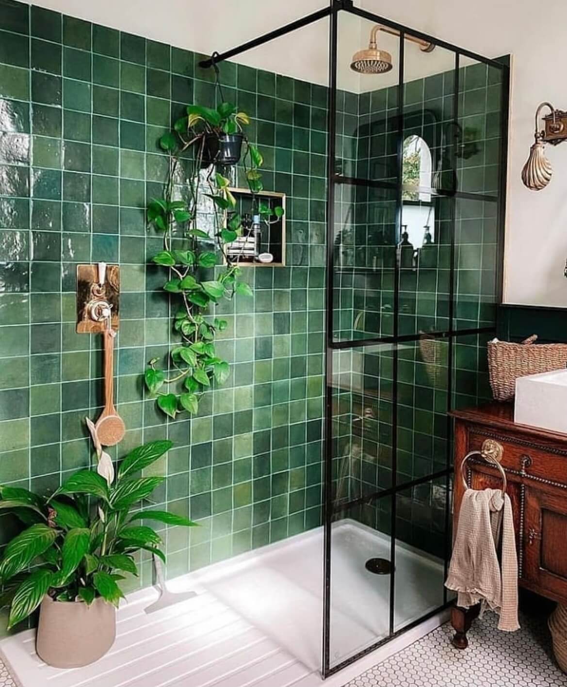 walk-in-shower-green-tiles-industrial-glass-wall-nordroom