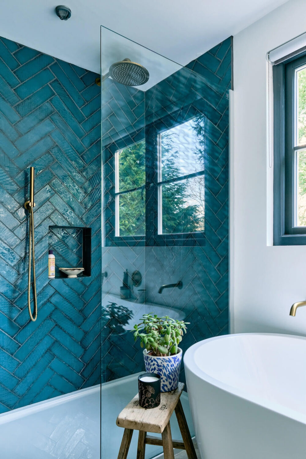 bathroom-blue-tiles-freestanding-bath-nordroom