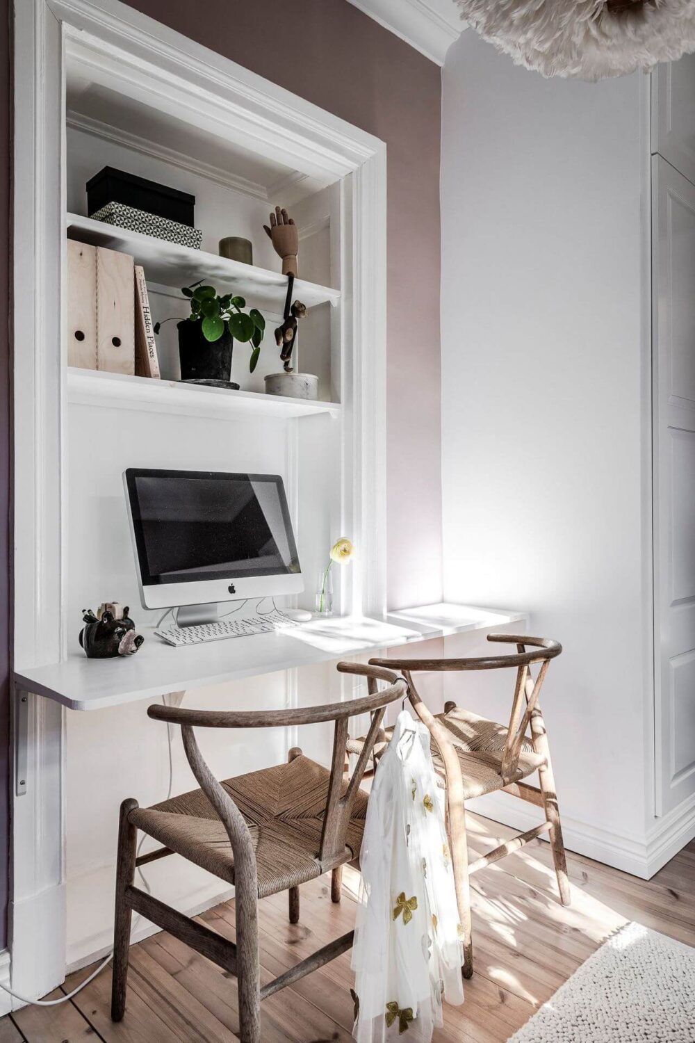 built-in-scandinavian-home-office-nordroom