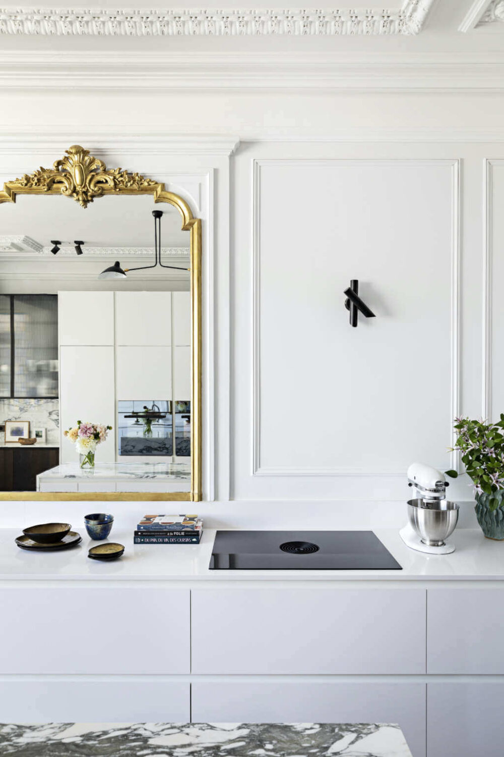 kitchen-large-mirror-style-tips-parisian-apartments-nordroom