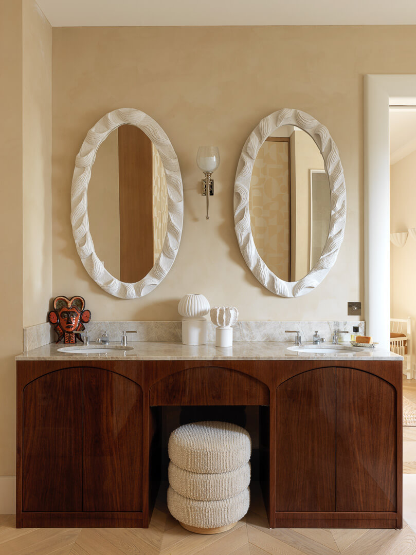 organic-shaped-bathroom-parisian-apartments-nordroom