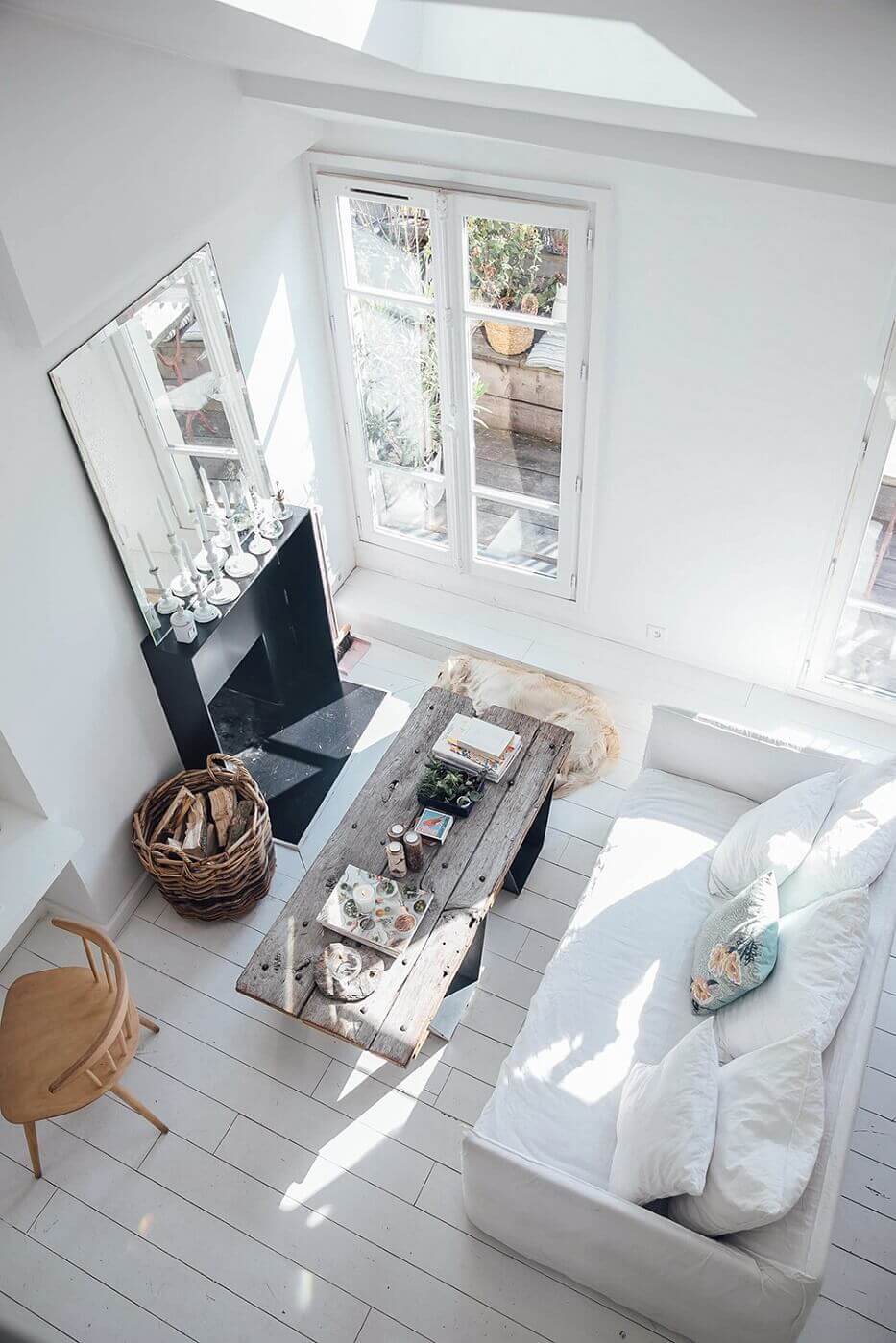 serene-white-apartment-paris-nordroom