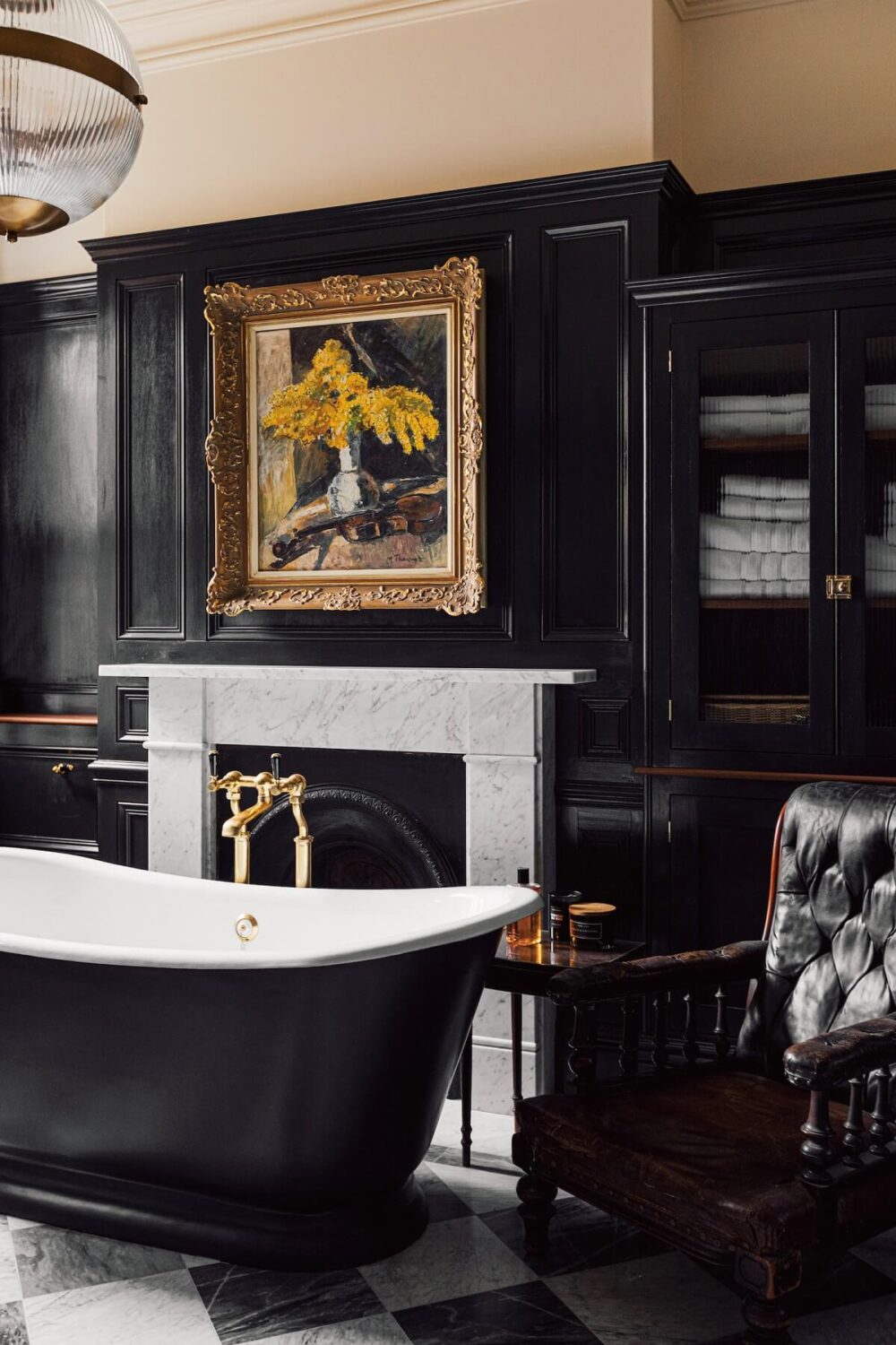 black-freestanding-bath-fireplace-blackwalls-nordroom