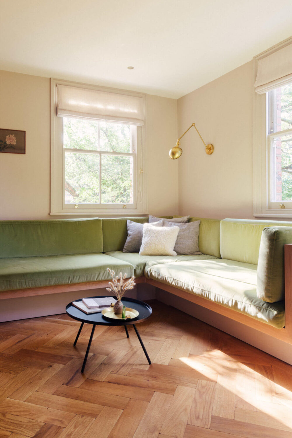 built-in-sitting-room-green-velvet-upholstery-nordroom