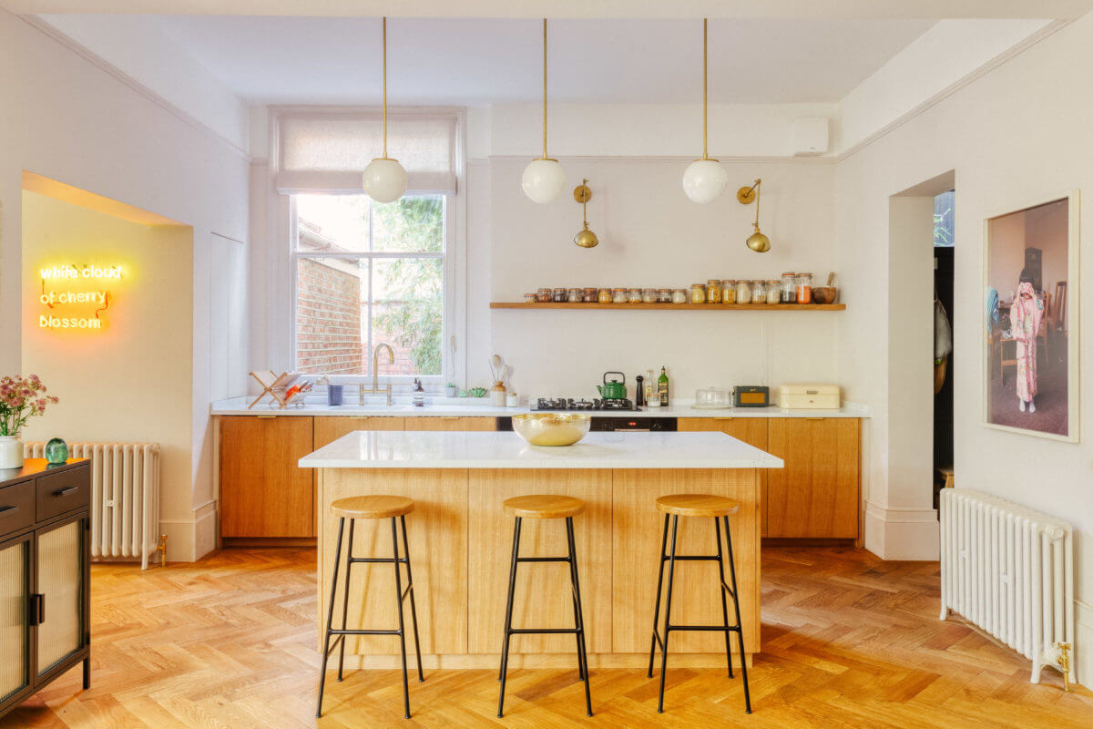 kitchen-island-bar-stools-london-family-home-nordroom