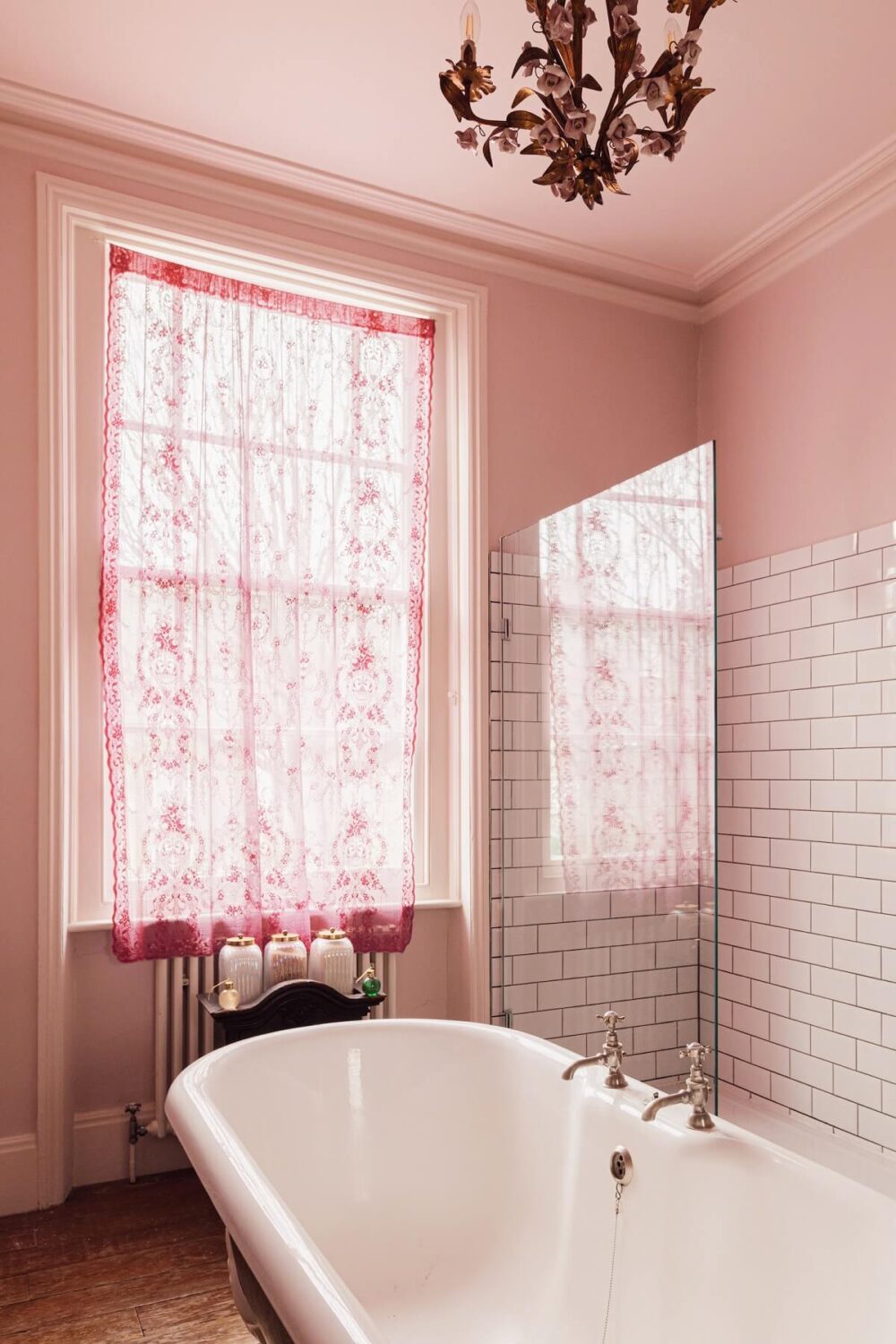 pink-bathroom-freestanding-bath-nordroom