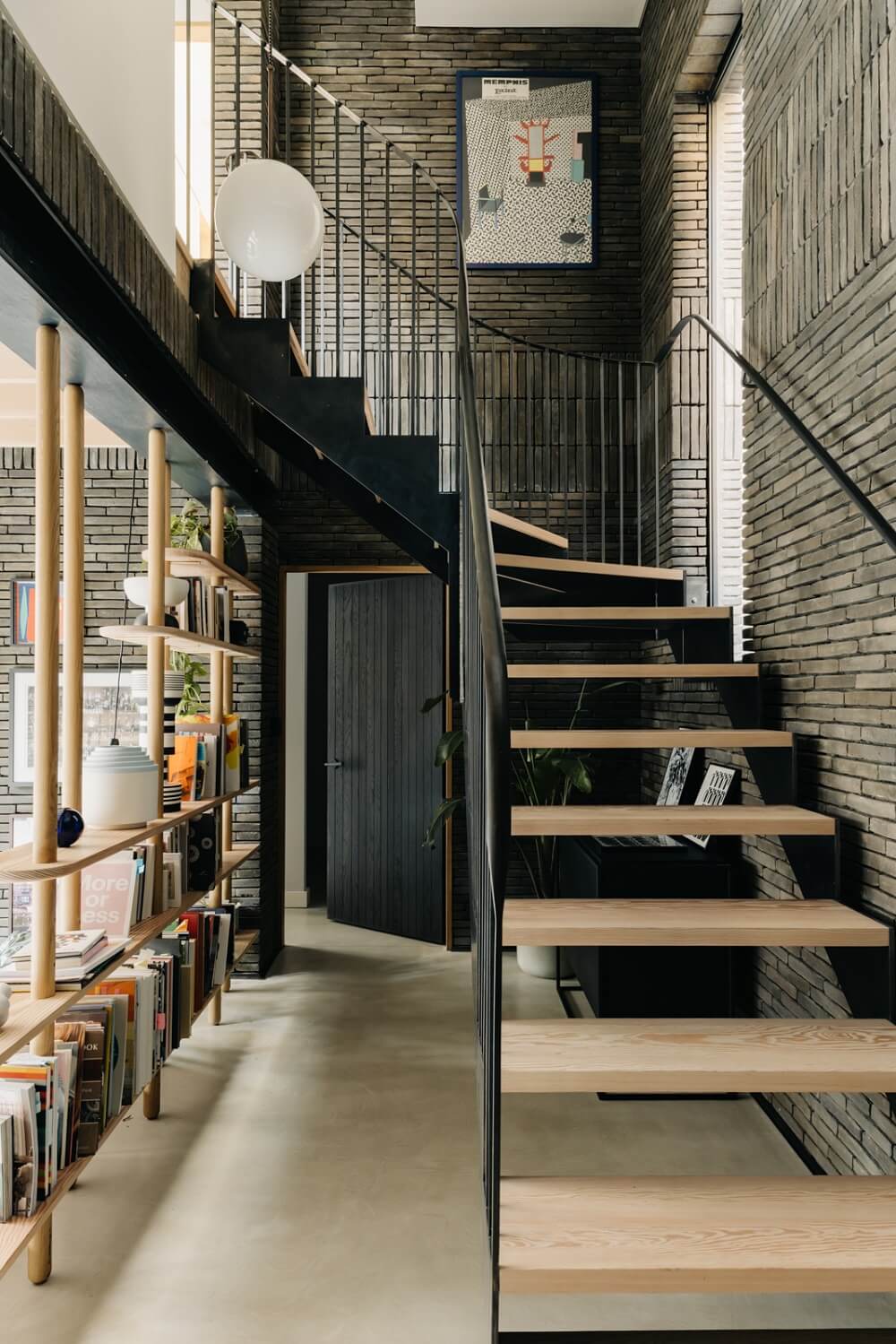 staircase-black-brickwork-london-nordroom