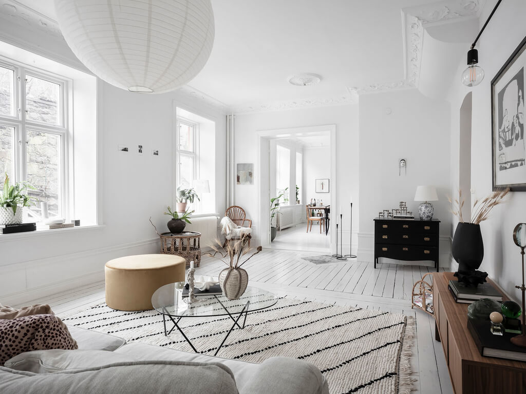 white-living-room-nordic-apartment-nordroom