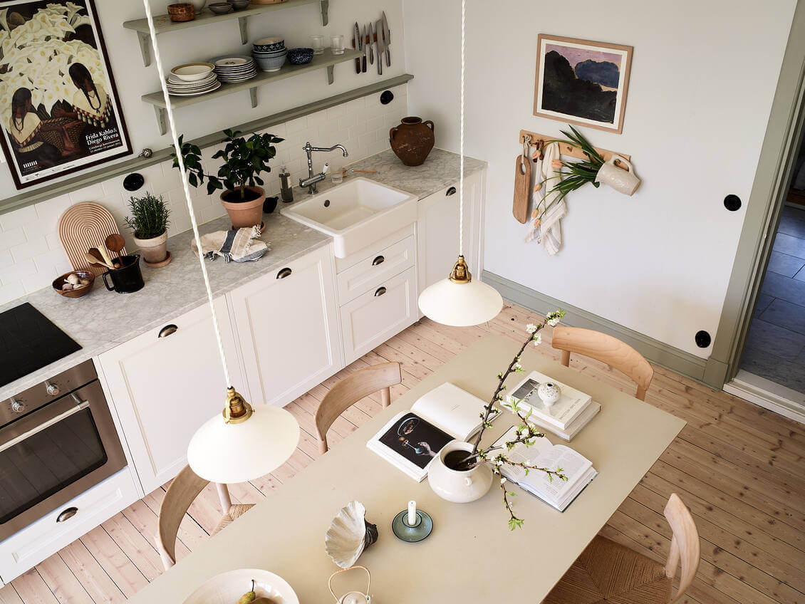white-scandinavian-kitchen-wooden-floor-nordroom