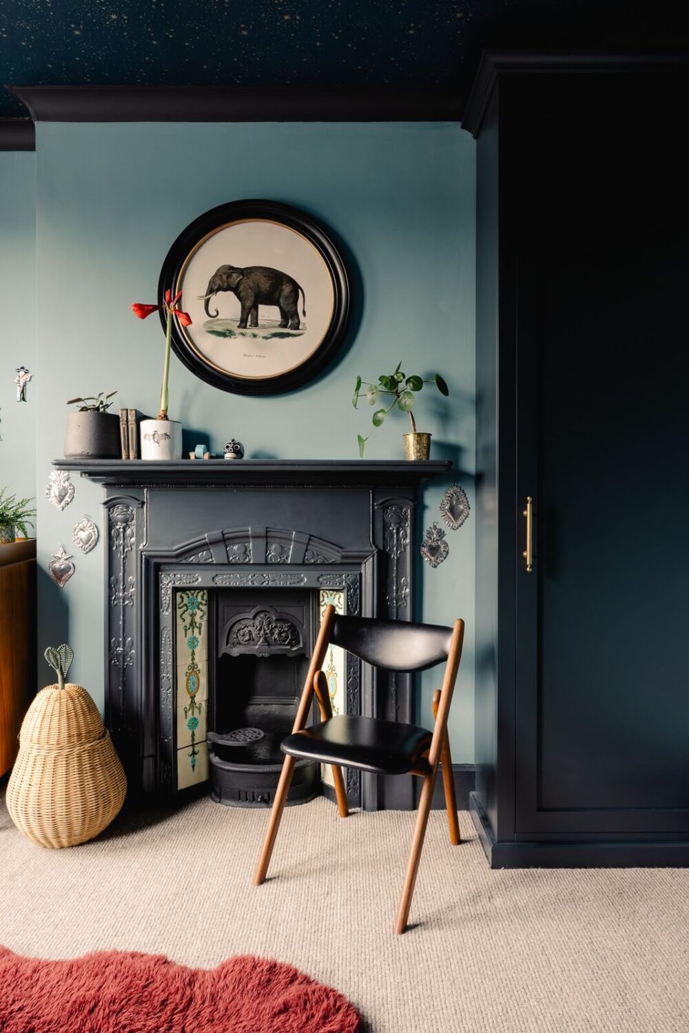 blue-room-fireplace-colorful-edwardian-home-london-nordroom