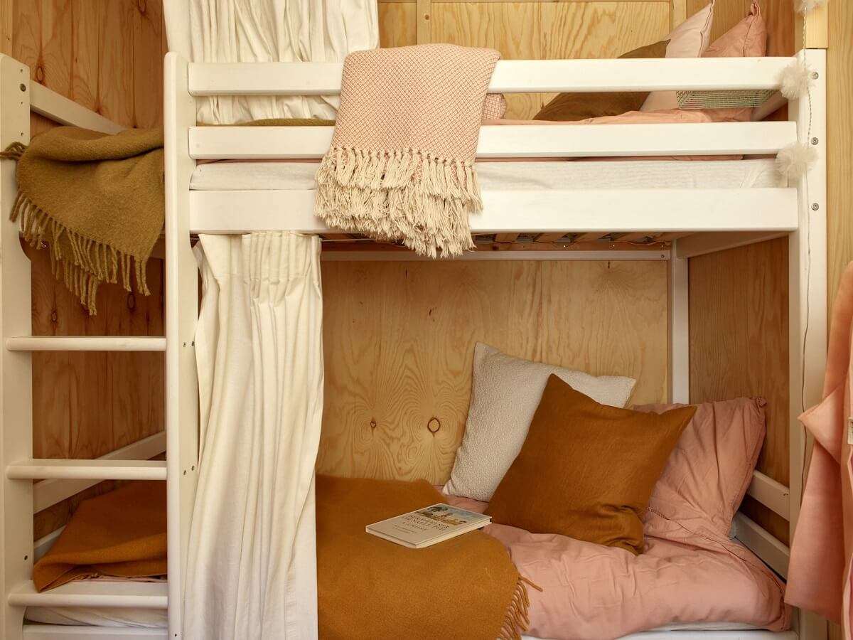 diy-wooden-kids-bedroom-bunk-beds-nordroom