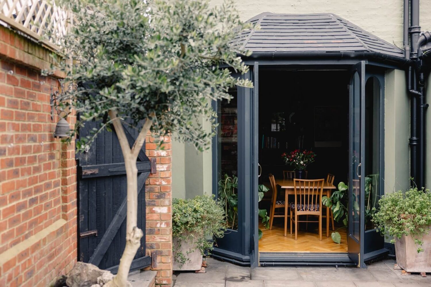 garden-exterior-edwardian-home-london-nordroom