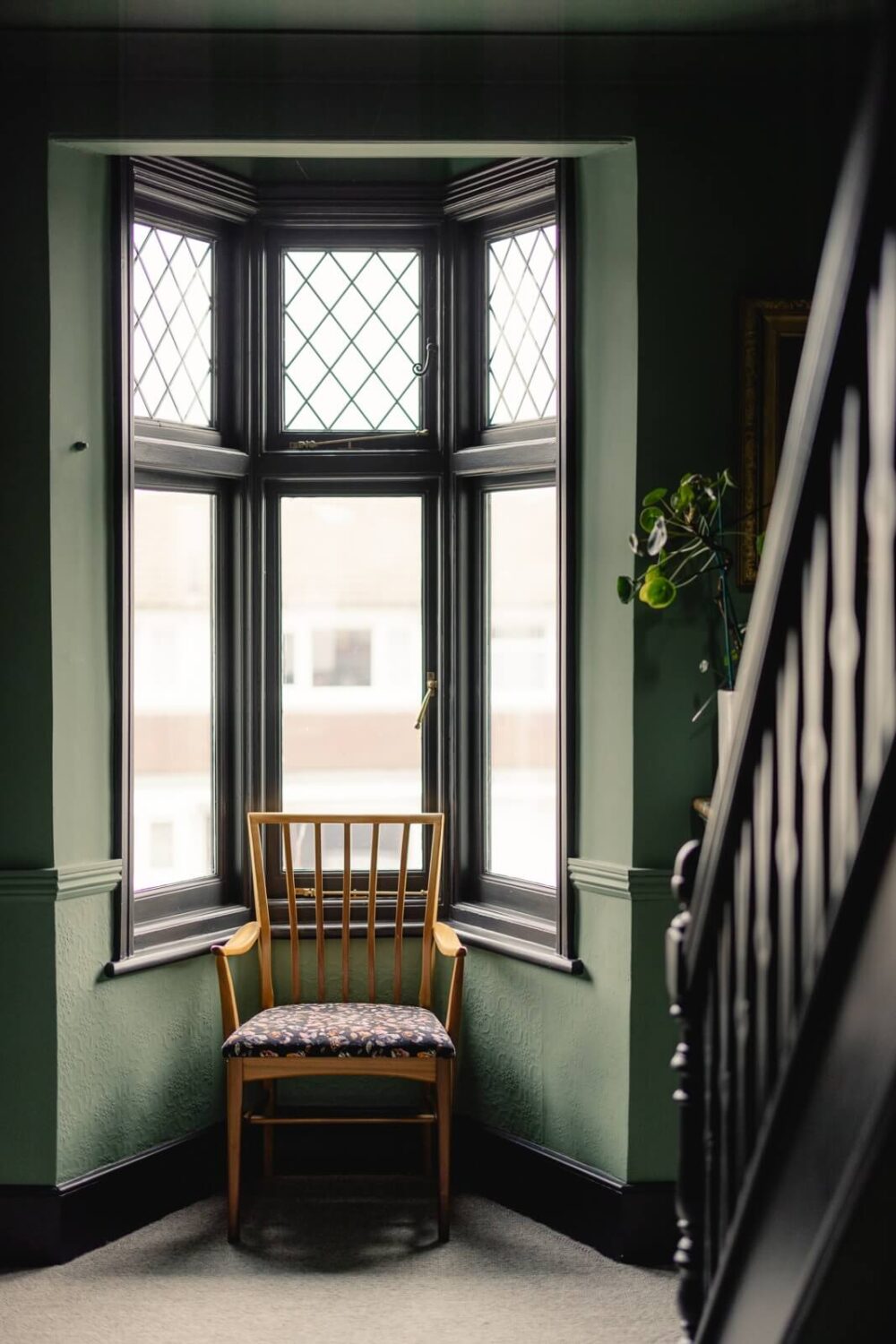 green-staircase-bay-window-nordroom