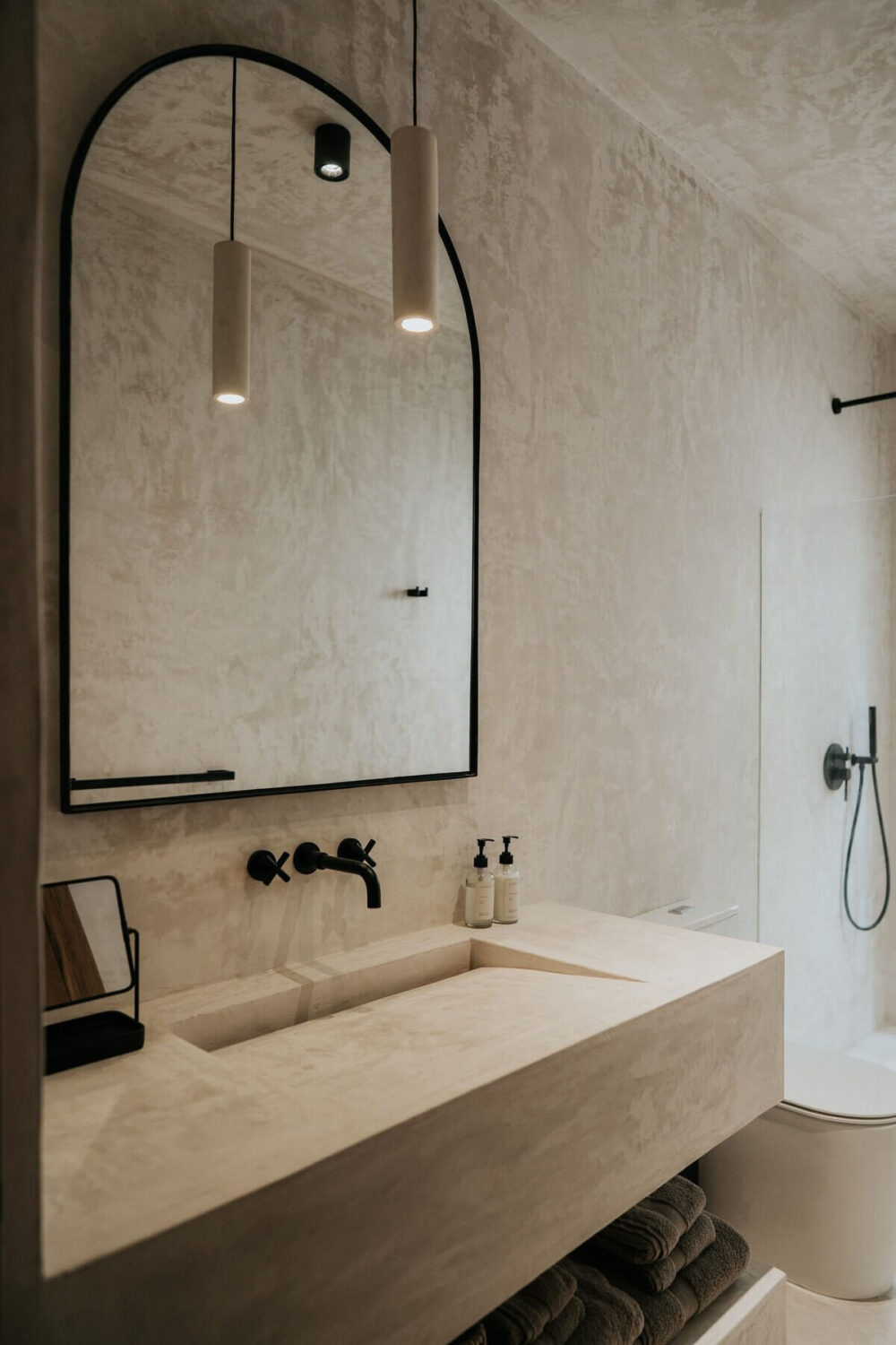 minimalistic-bathroom-loft-airbnb-tulum-nordroom