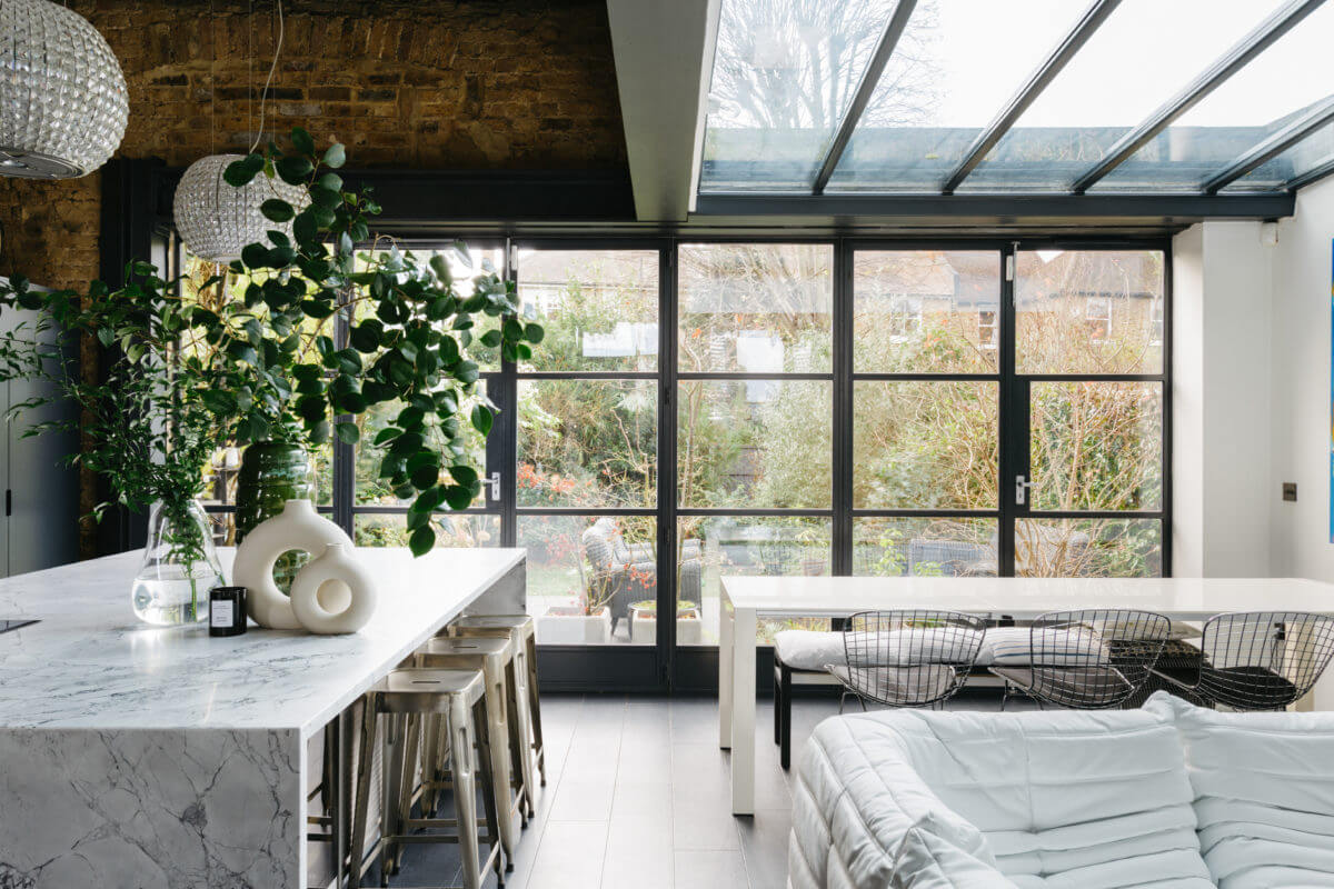 modern-black-white-kitchen-dining-room-skylight-nordroom