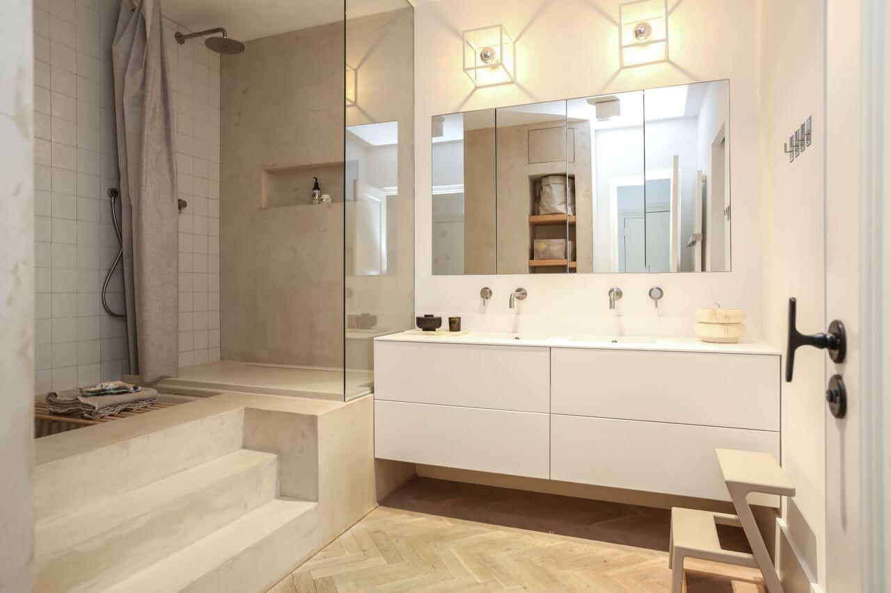 simple-bathroom-concrete-shower-bath-floating-vanity-nordroom