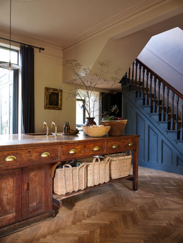 A Mixture of Styles in an English Home - The Nordroom