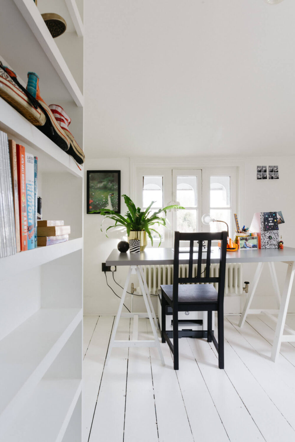white-home-office-nordroom