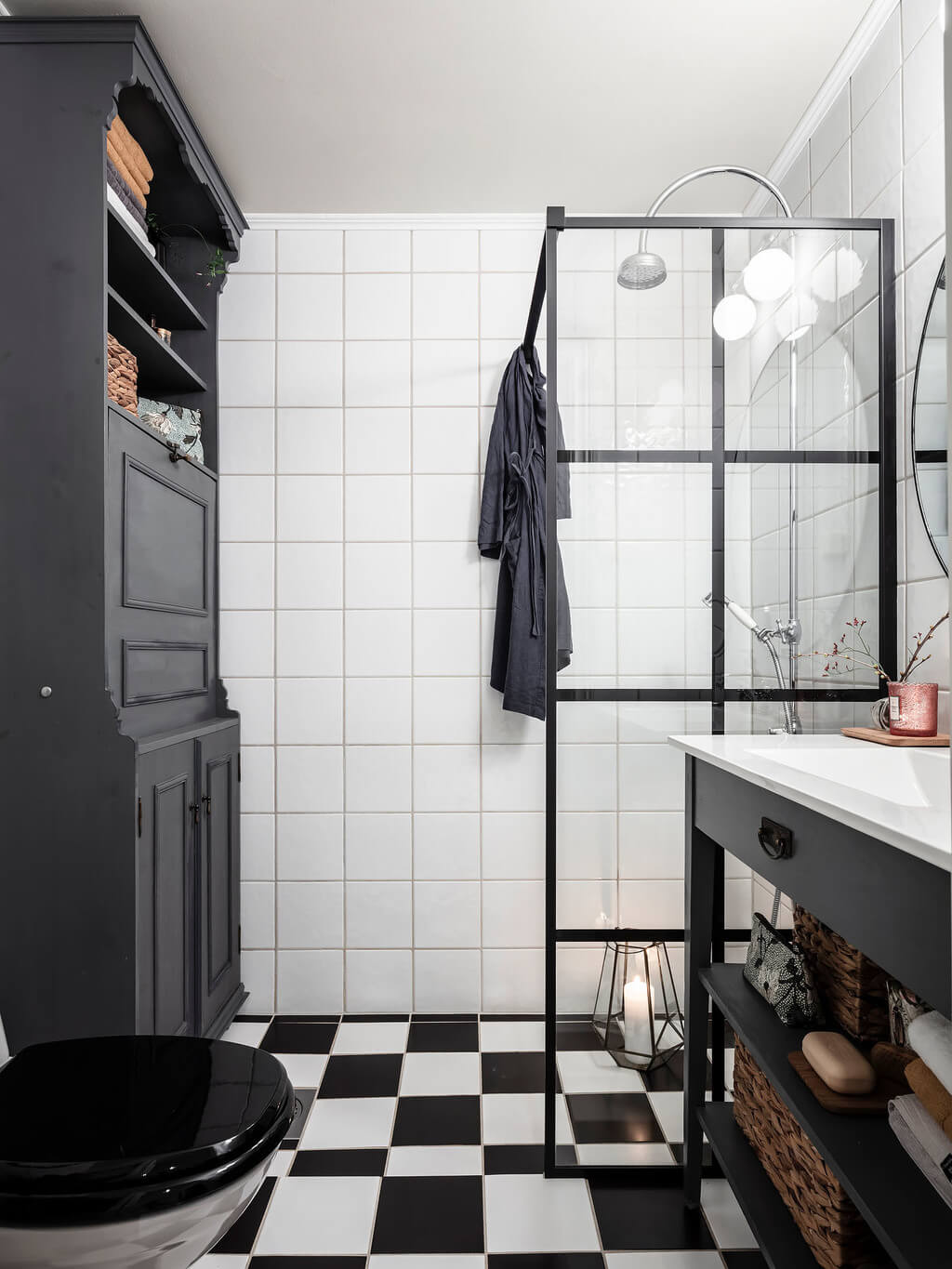 bathroom-industrial-glass-shower-door-black-white-tiles-nordroom