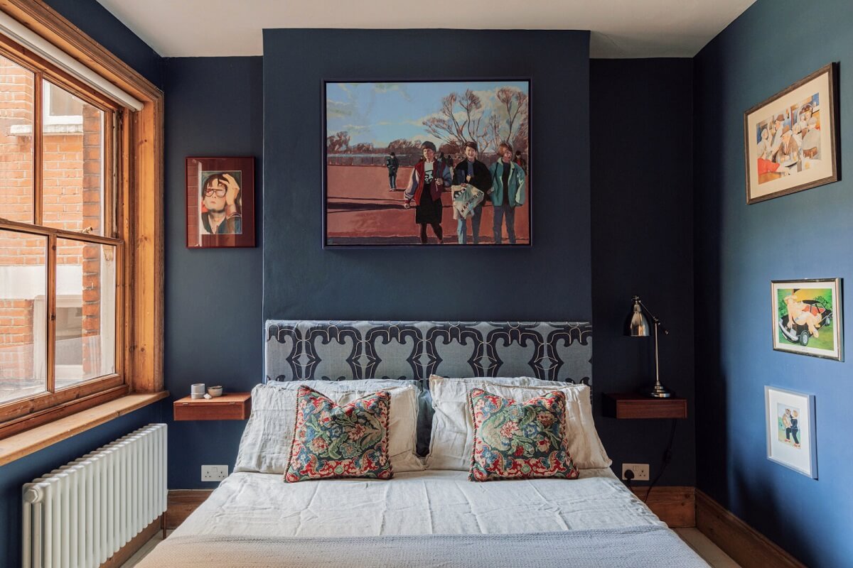 dark-blue-bedroom-niches-nordrom