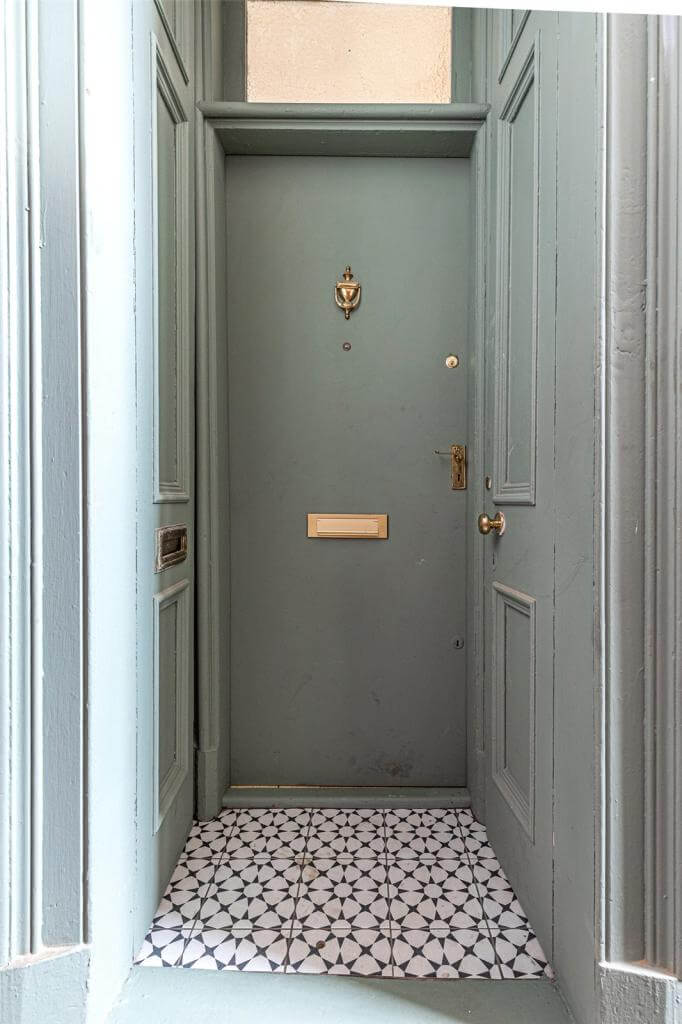 hallway-black-white-floor-green-painted-front-door-kate-spiers-nordroom