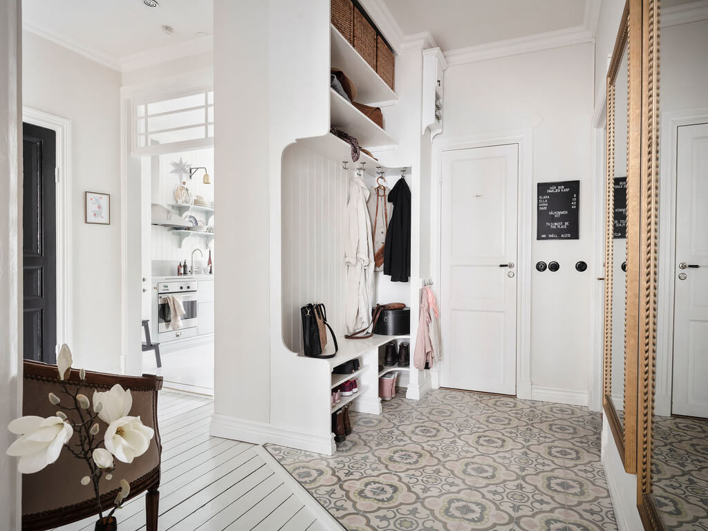 hallway-built-in-wardrobe-nordic-home-nordroom