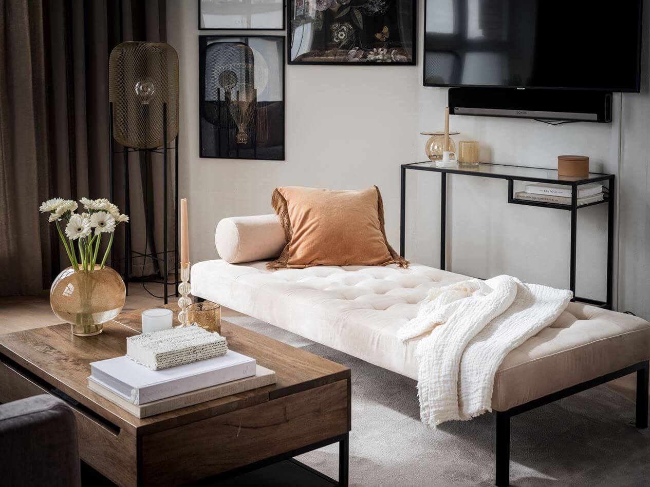 living-room-detail-day-bed-scandinavian-loft-nordroom