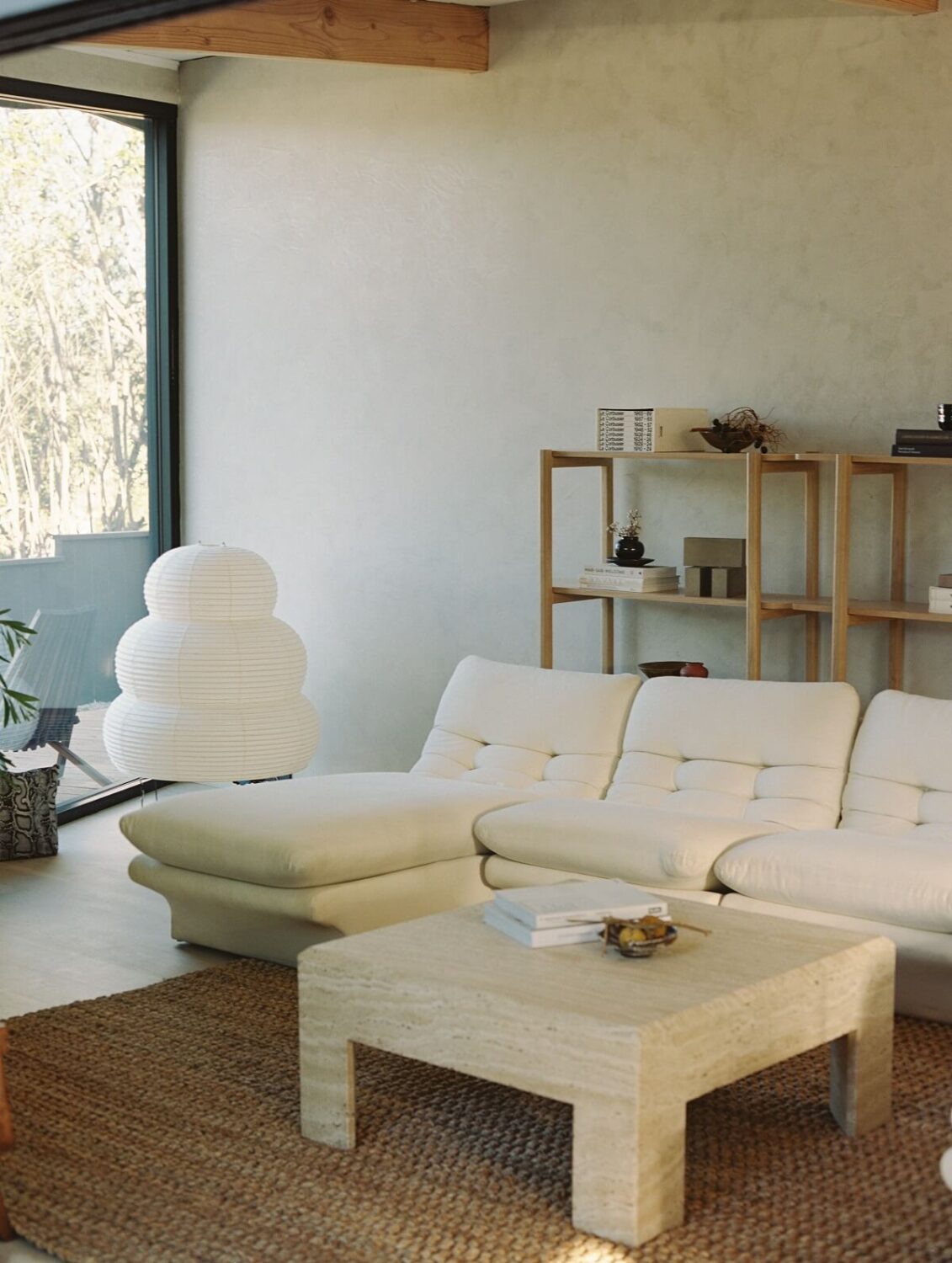 minimalistic-japandi-scandinavian-living-room-nordroom