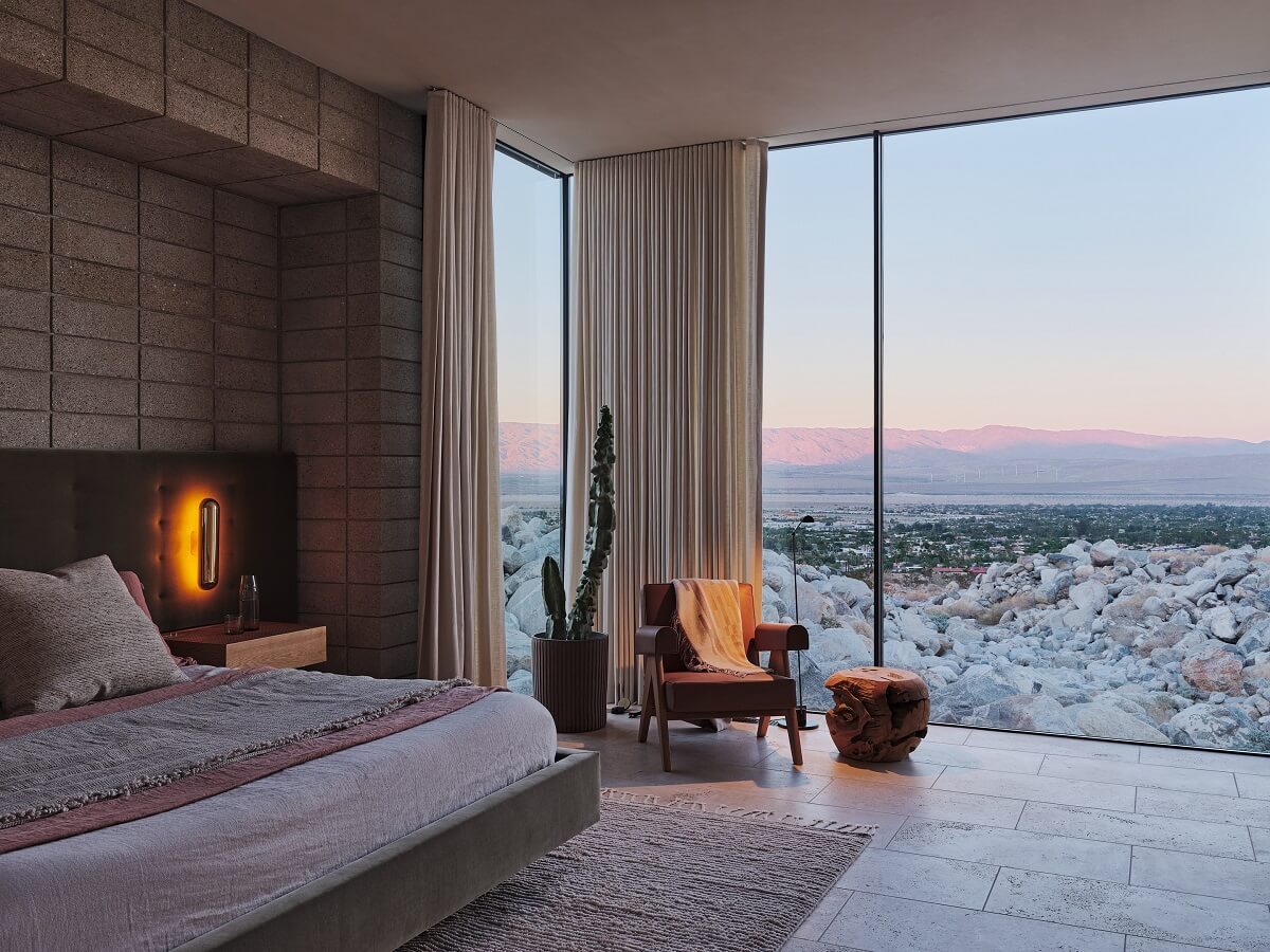 modern-bedroom-view-palm-springs-nordroom