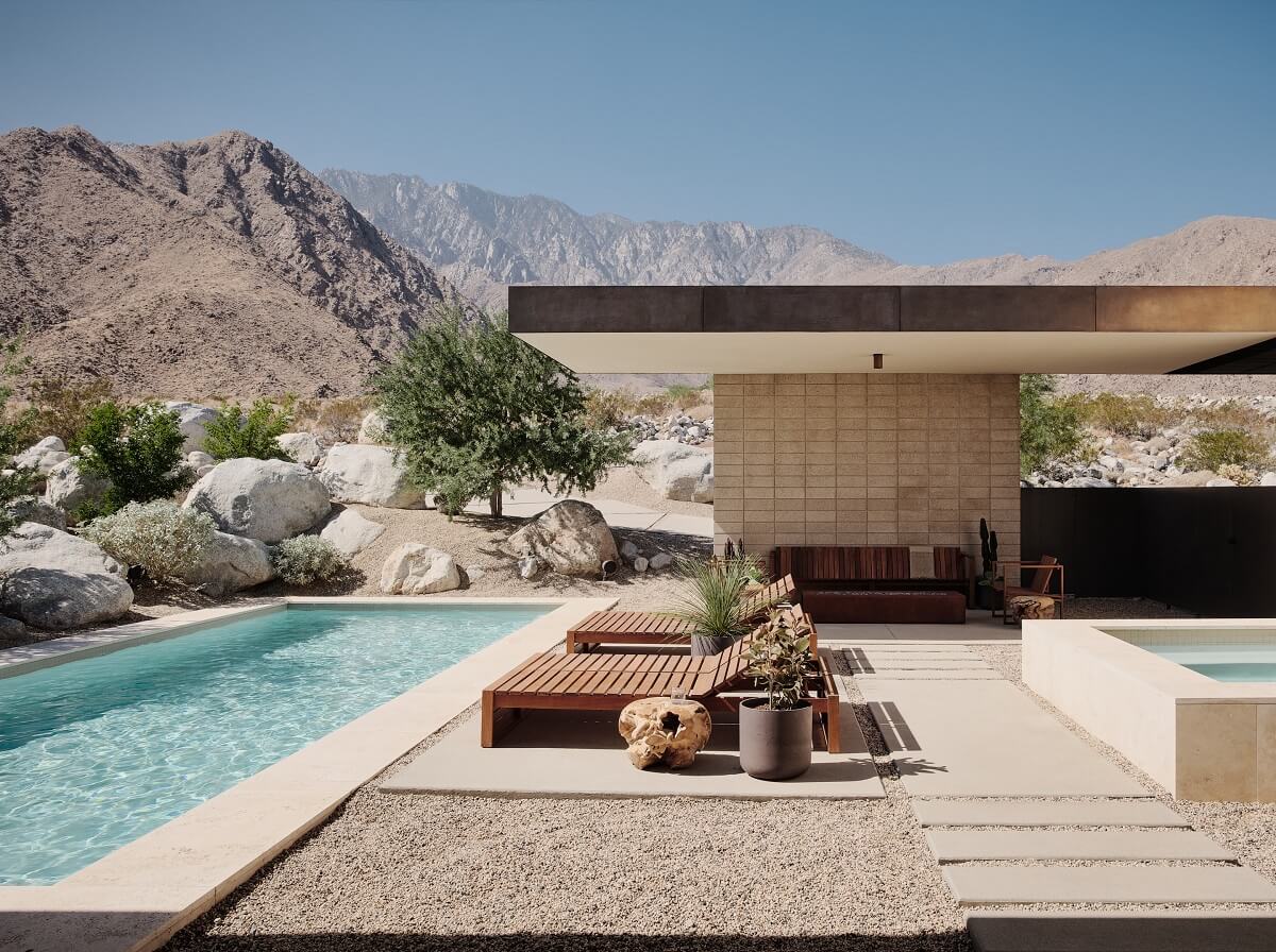 outdoor-terrace-swimming-pool-modern-architectural-home-palm-springs-woods-dangaran-nordroom
